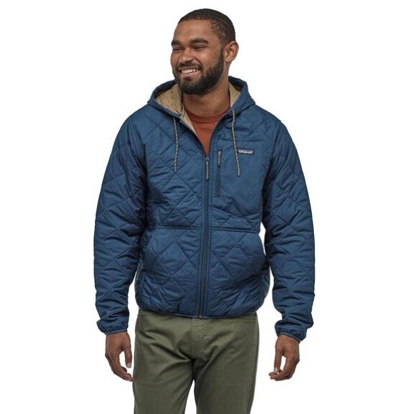 Men's Small Patagonia Navy Diamond Quilted Bomber Jacket with Tan